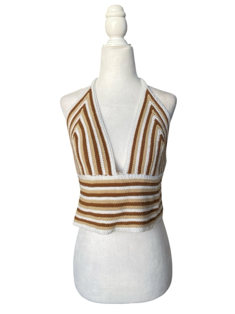 Y2K Rue 21 crochet Striped Halter Knit Crop Top in White and Tan